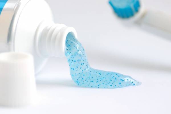 خمیر دندان برای درمان پشه گزیدگی