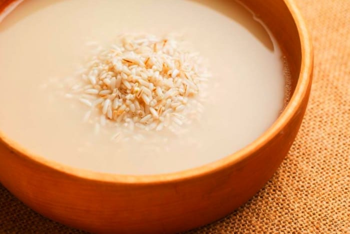 خاصیت آب برنج چیست؟ فواید آب برنج