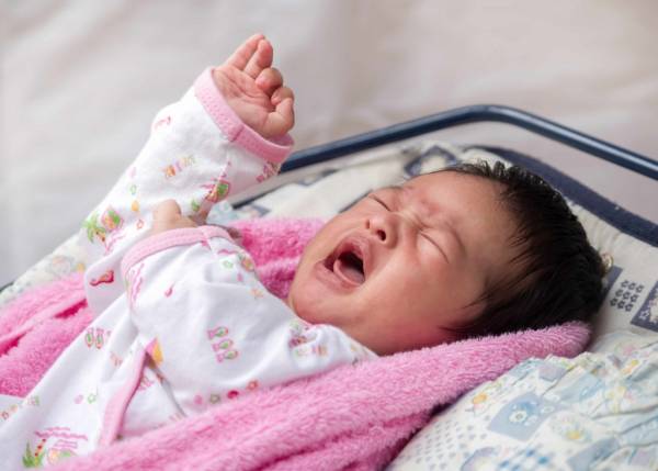 علت اصلی گریه نوزادان