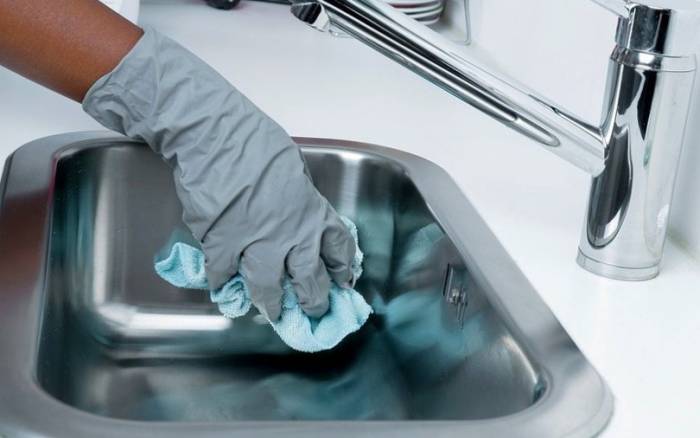 روش حرفه ای تمیز کردن 10 نوع سینک ظرفشویی و روشویی