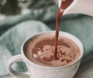فواید شکلات داغ