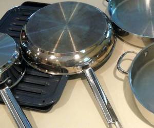 شستشوی ظروف استیل