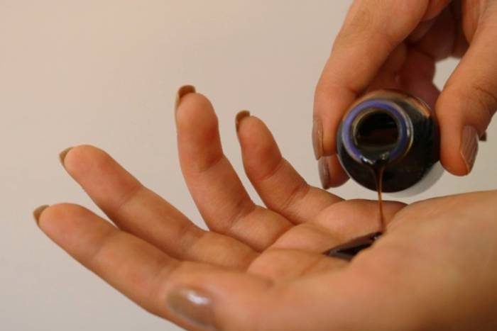 عوارض روغن خراطین