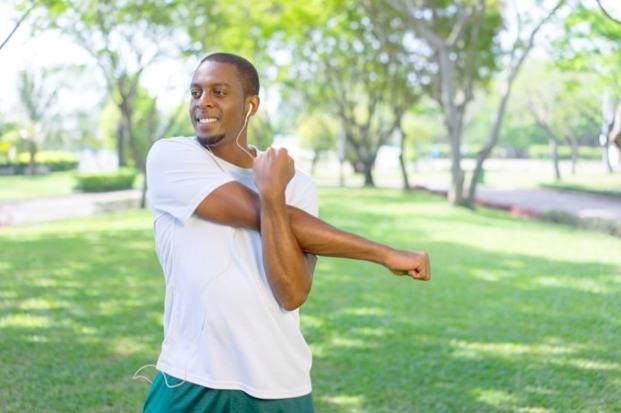 انجام حرکات کششی