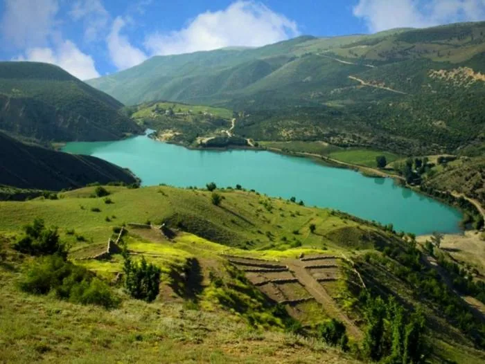 راه دسترسی به دریاچه