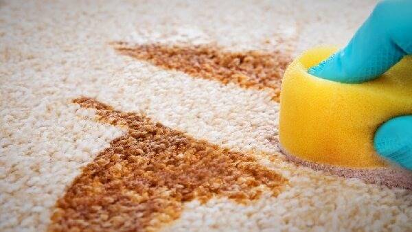 از بین بردن لکه شکلات