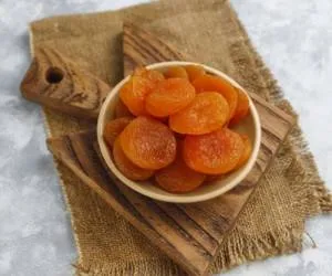 خواص زردآلوی خشک