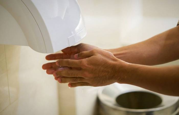 مضرات دست خشک کن