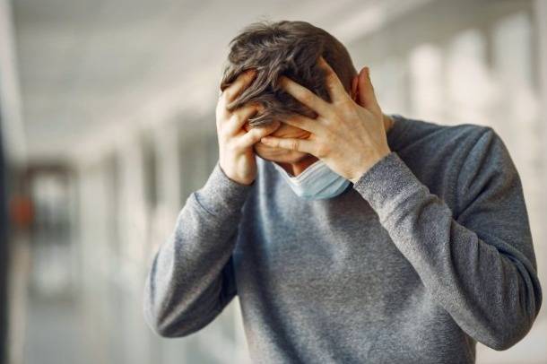 عوارض جدی کرونا