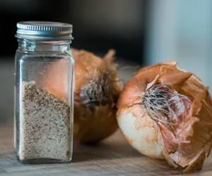 طرز تهیه پودر پیاز