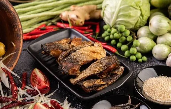 خواص ماهی برای پوست
