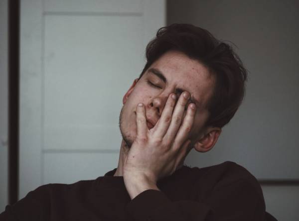 چند نوع سردرد داریم؟ سردرد گیجگاهی