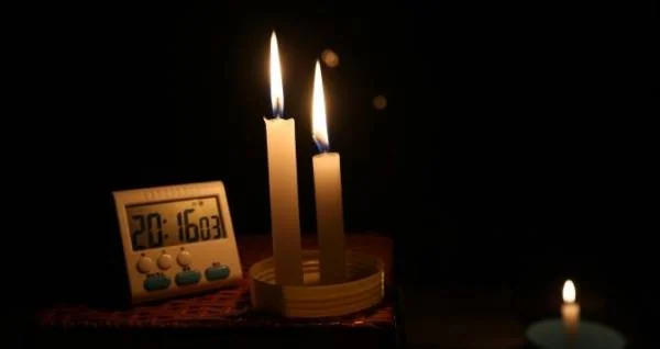 روش کردن شمع 