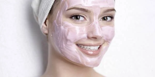 ماسک توت فرنگی برای لک های قهوه ای پوست ماسک توت فرنگی