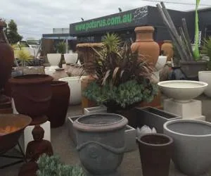 خرید گلدان مناسب