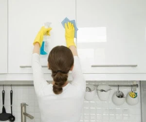 تمیز کردن کابینت ام دی اف