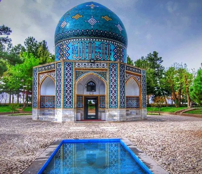 عطار نیشابوری معروف