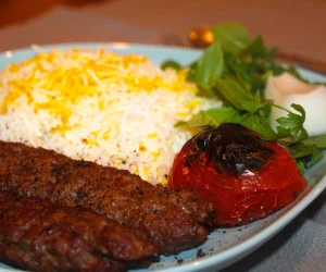 خوردن کباب با سماق