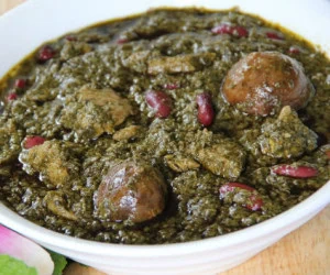 تلخی قورمه سبزی