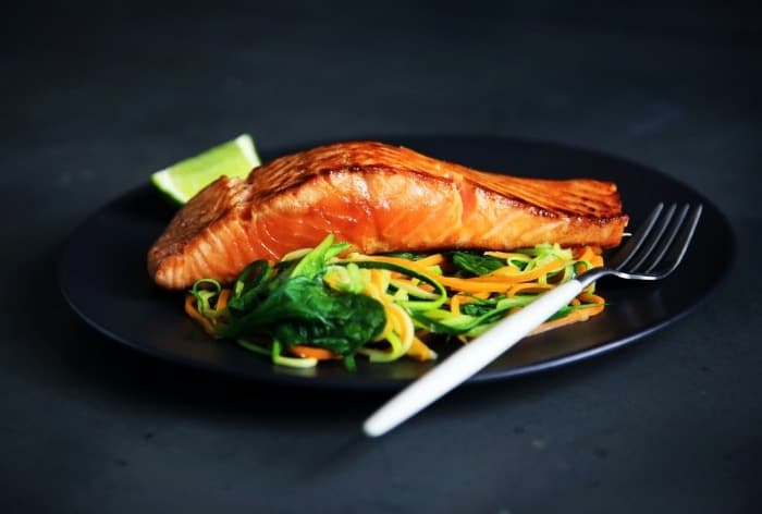 سالمون برای کودک