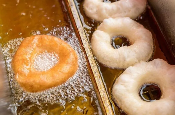 تهیه دونات در روغن