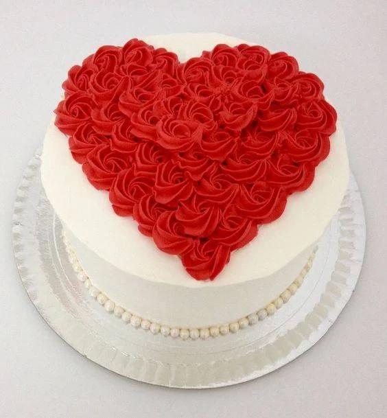 کیک عاشقانه