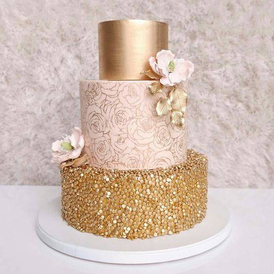 کیک طلایی