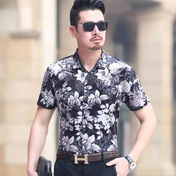 لباس گلدار مردانه