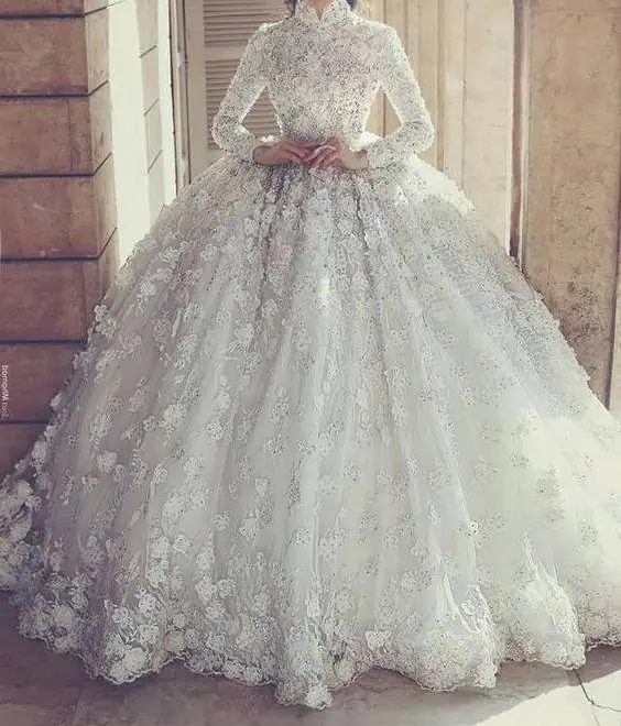 لباس عروس پفی 