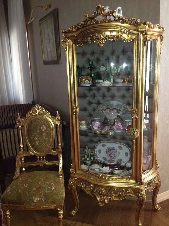 بوفه طلایی