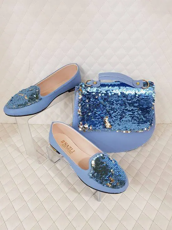 کیف و کفش آبی فیروزه ای