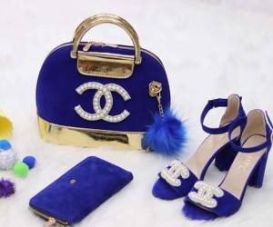 کیف و کفش آبی