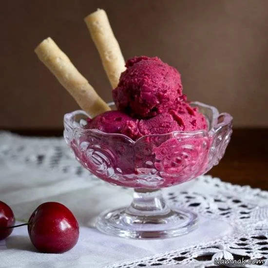 بستنی گیلاس