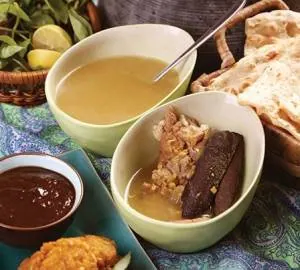 نخوداب ملحم یا حاوی گوشت
