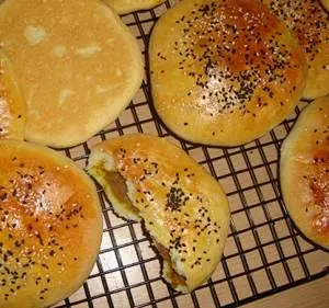 نان گردویی