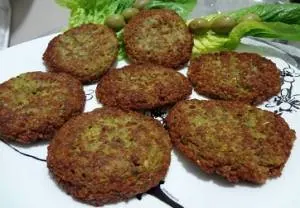 فلافل با نخود و عدس سبز