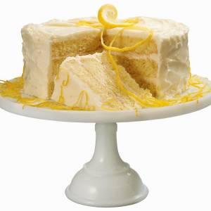 کیک روغن زیتون با لیمو