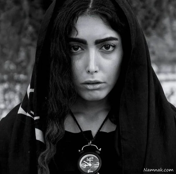 زندگینامه کامل ساناز طاری