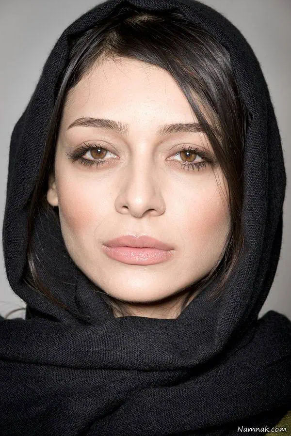 ساره بیات