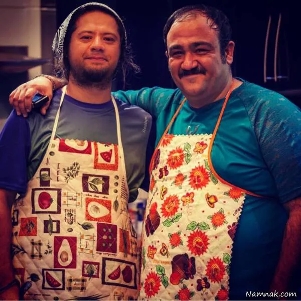 علی صادقی در کنار مهران غفوریان