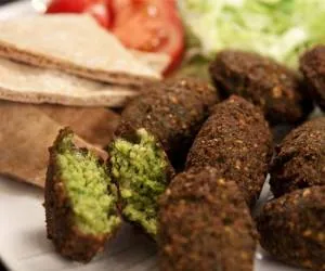 فلافل مدیترانه ای