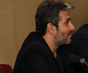 آریا عظیمی نژاد