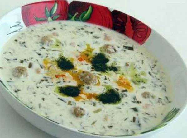 آش دوغ کردی