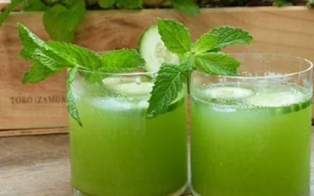 تهیه شربت سکنجبین و خیار