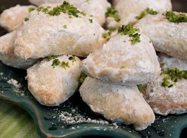 شیرینی قطاب
