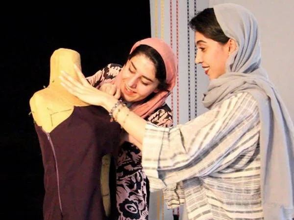 آموزش طراحی لباس