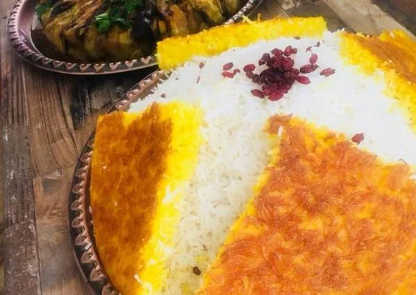 ته دیگ ماستی زعفرانی