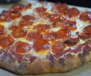 pizza pepperoni