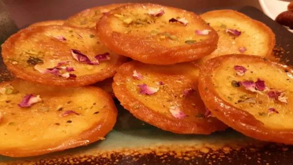 کیک قاشقی در ماهیتابه