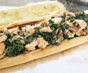 ساندویچ مرغ خامه ای